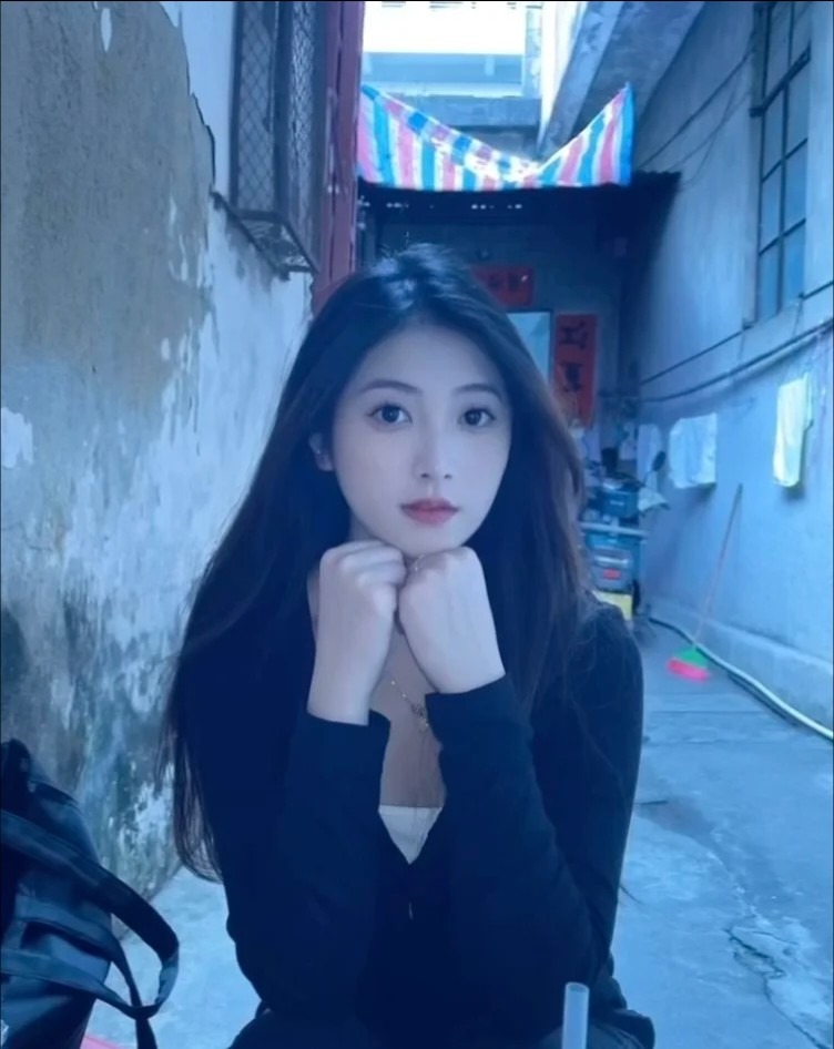 Camera_XHS_17434773980931040g2sg31a57ec39mo8g5n3soo14j9evmdlgae8_EDIT_1.jpg