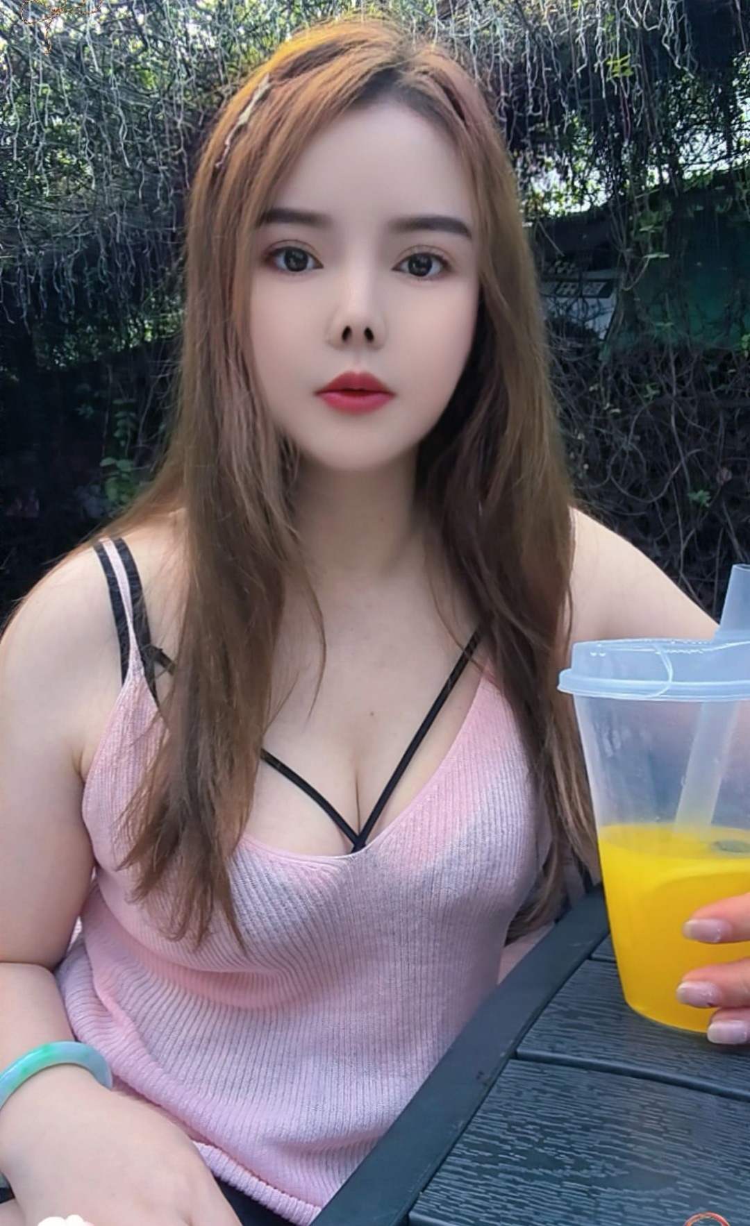 42952658930.jpg